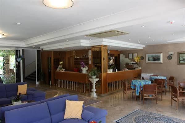 Hotel Adele ベラーリア・イジェア・マリーナ エクステリア 写真