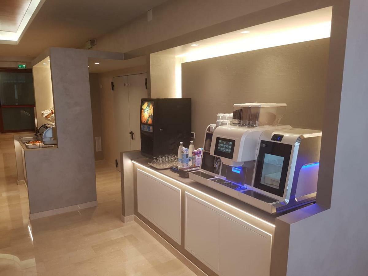 Hotel Adele ベラーリア・イジェア・マリーナ エクステリア 写真